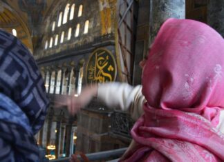 Venedik’e Getirilen Dört At Heykeli ve San Marco’ya Yerleştirilmesi